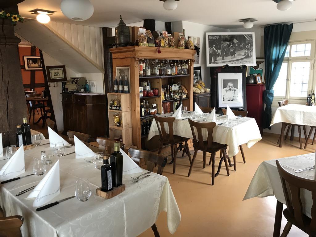 Hotel Restaurant Pizzeria Rotes Haus Münsterlingen Dış mekan fotoğraf